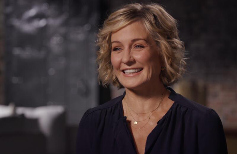 Amy Carlson learns amazing family history in PBS’ Finding Your Roots